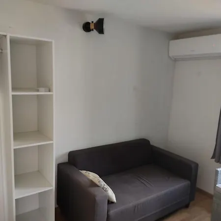 Holiday home Maison En Centre Au Calme